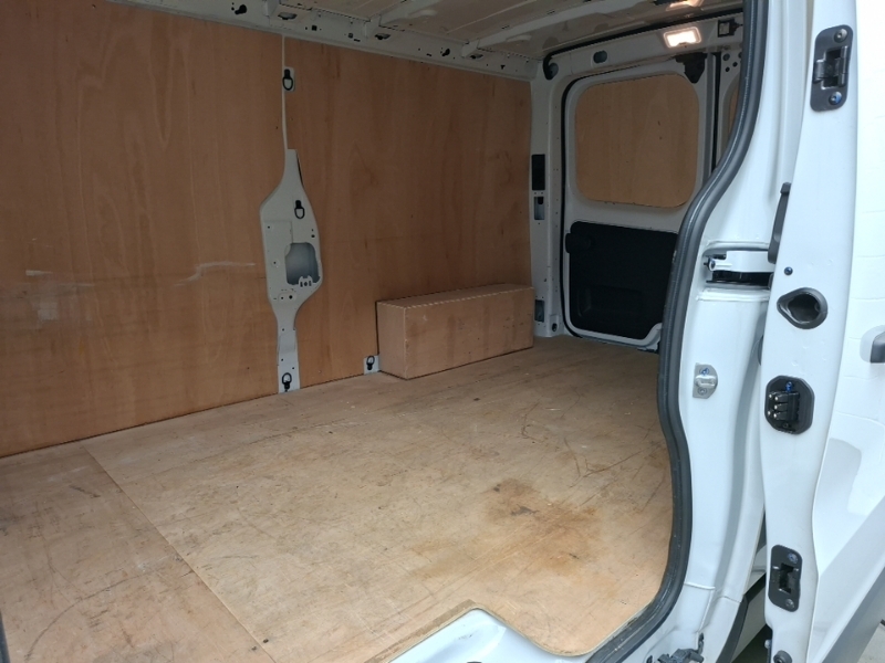 Renault Trafic Ll30 Blue Dci 130 Advance Safety Van White #6