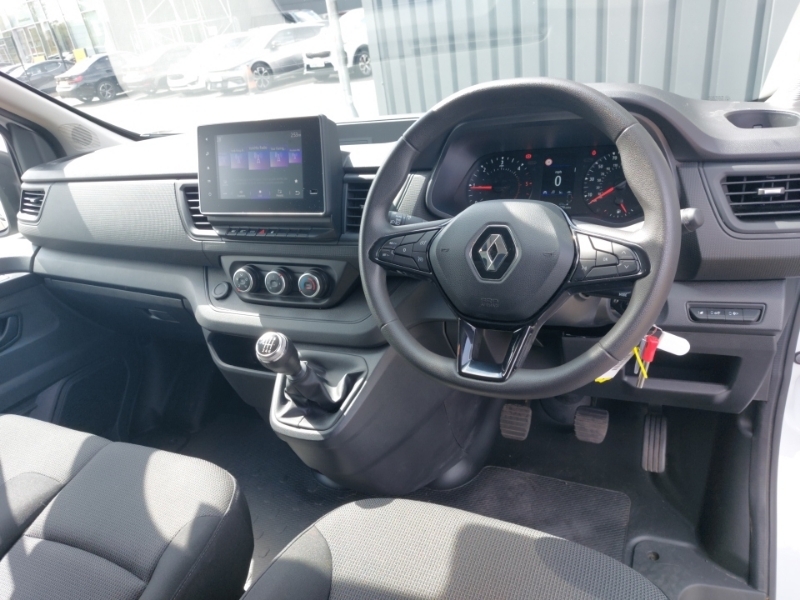 Renault Trafic Ll30 Blue Dci 130 Advance Safety Van White #3