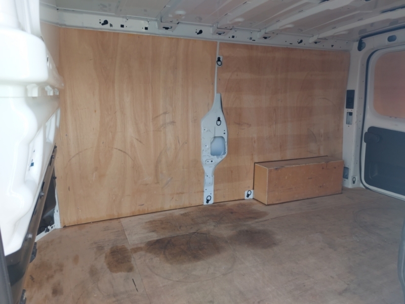 Renault Trafic Ll30 Blue Dci 130 Advance Safety Van White #6