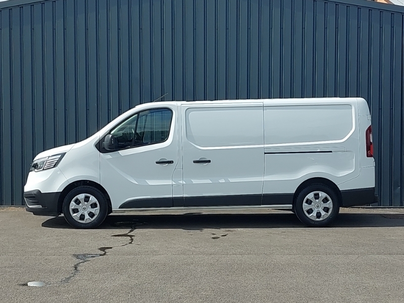 Renault Trafic Ll30 Blue Dci 130 Advance Safety Van White #4