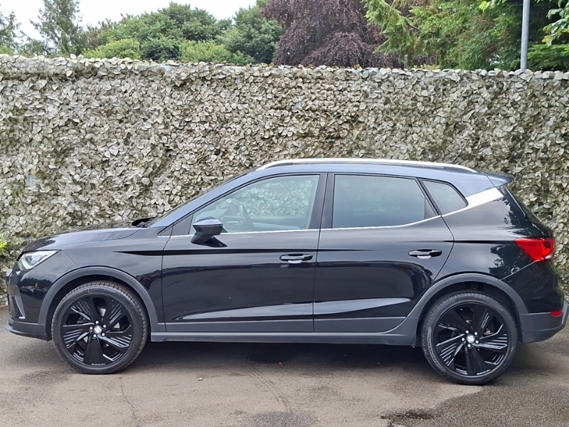 Seat Arona 1.0 Tsi 110 Fr Sport Black #4