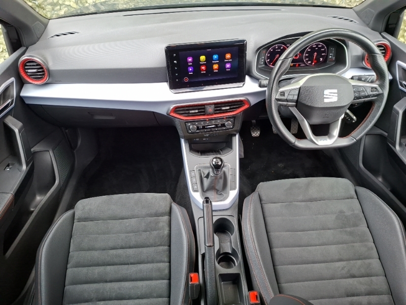 Seat Arona 1.0 Tsi 110 Fr Sport Black #3