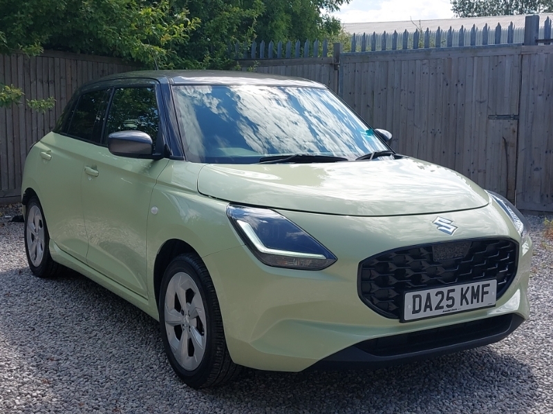 Suzuki Swift 1.2 Mild Hybrid Motion Yellow