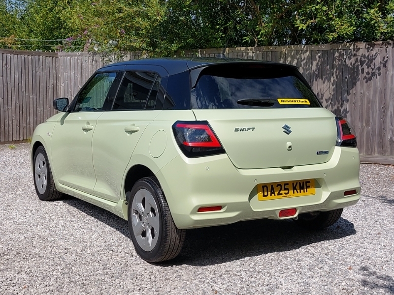 Suzuki Swift 1.2 Mild Hybrid Motion Yellow #2