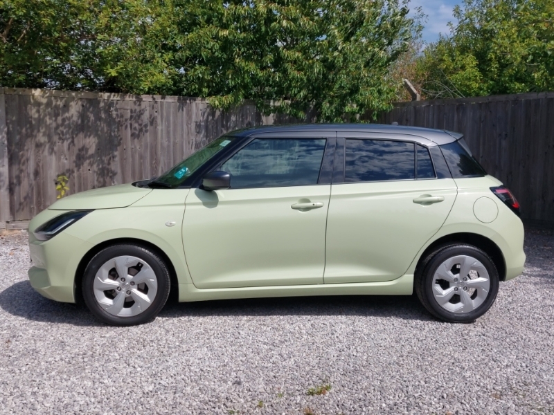 Suzuki Swift 1.2 Mild Hybrid Motion Yellow #4