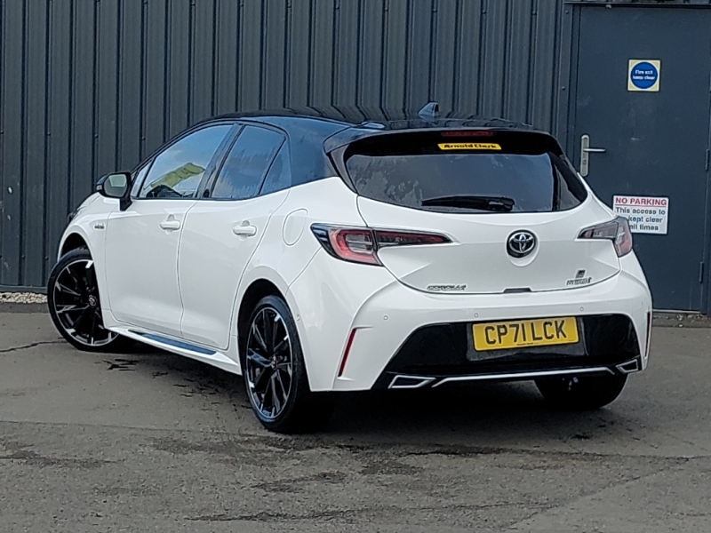 Toyota Corolla 1.8 Vvt-i Hybrid Gr Sport Cvt CP71LCK White #2