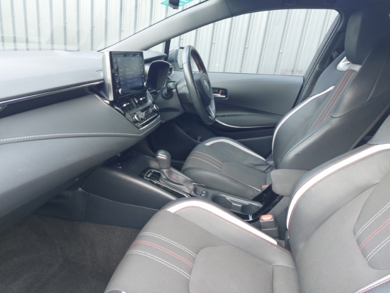 Toyota Corolla 1.8 Vvt-i Hybrid Gr Sport Cvt CP71LCK White #5