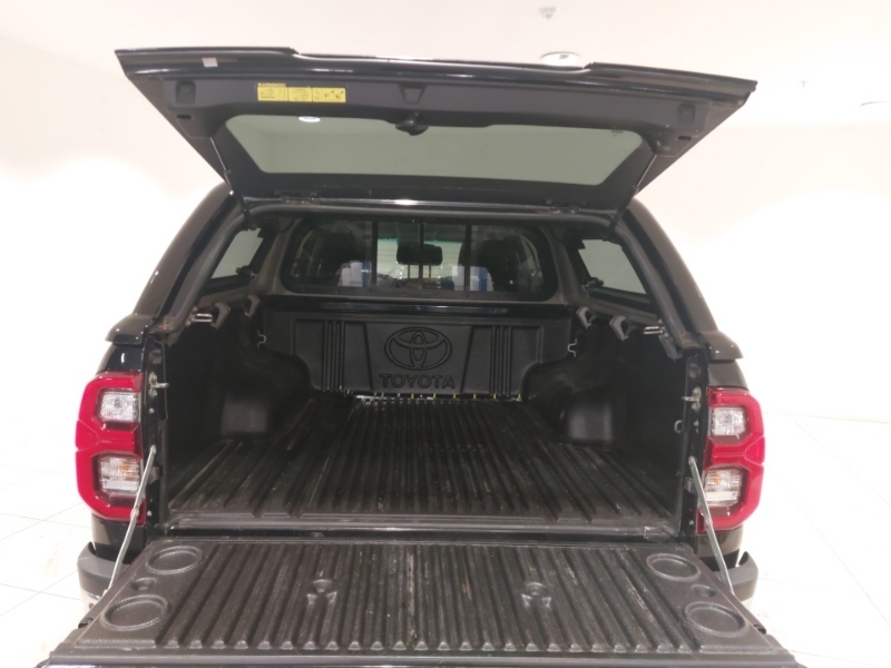 Toyota HILUX Brown #18