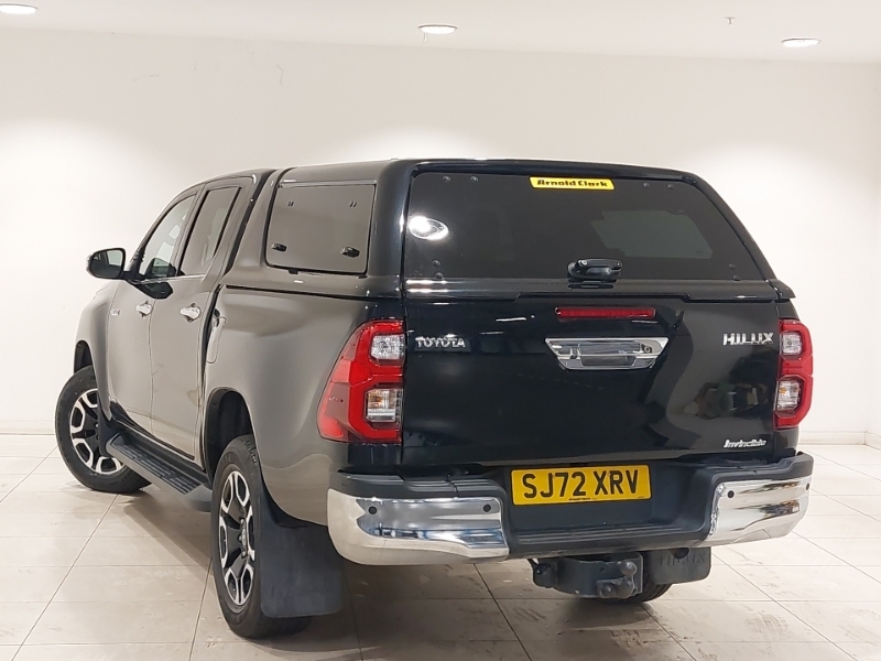 Toyota HILUX Invincible Dcab Pick Up 2.8 D-4d Black #2
