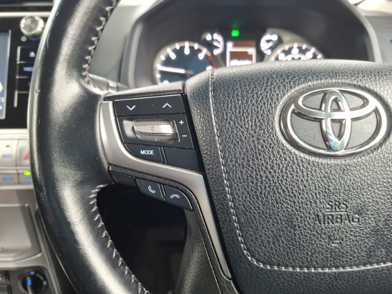Toyota Land Cruiser Invincible D-4d 4Wd #12