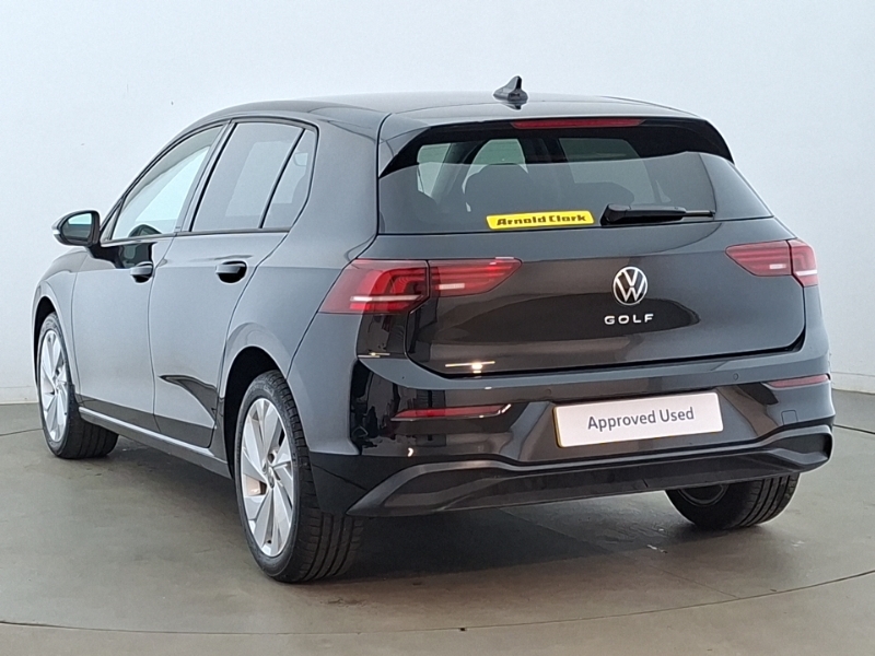 Volkswagen Golf 1.5 Tsi Match Black #2