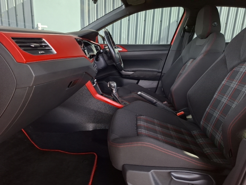 Volkswagen Polo 2.0 Tsi Gti Dsg Red #4