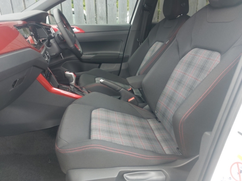 Volkswagen Polo 2.0 Tsi Gti Dsg White #5