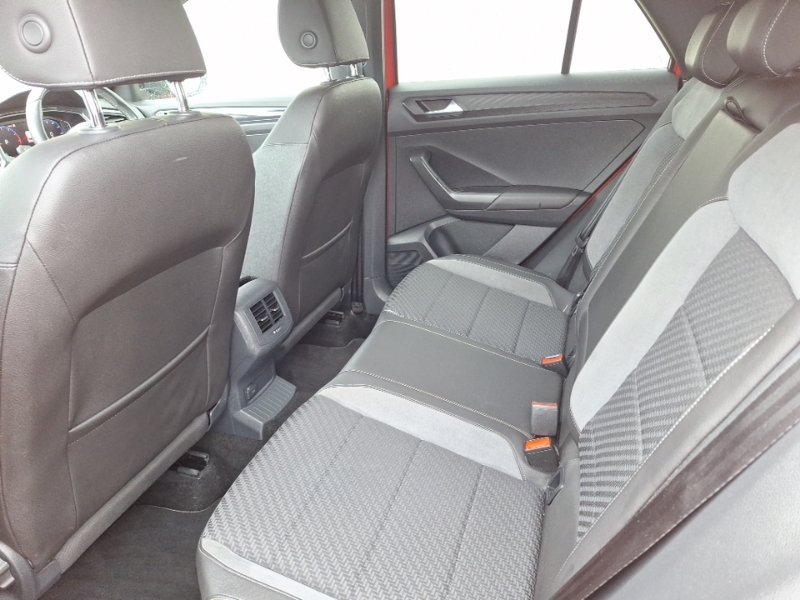 Volkswagen T-Roc 1.5 Tsi Evo R-line Dsg Red #6