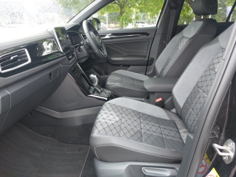 Volkswagen T-Roc 2.0 Tdi 150 Evo R-line Dsg Black #5