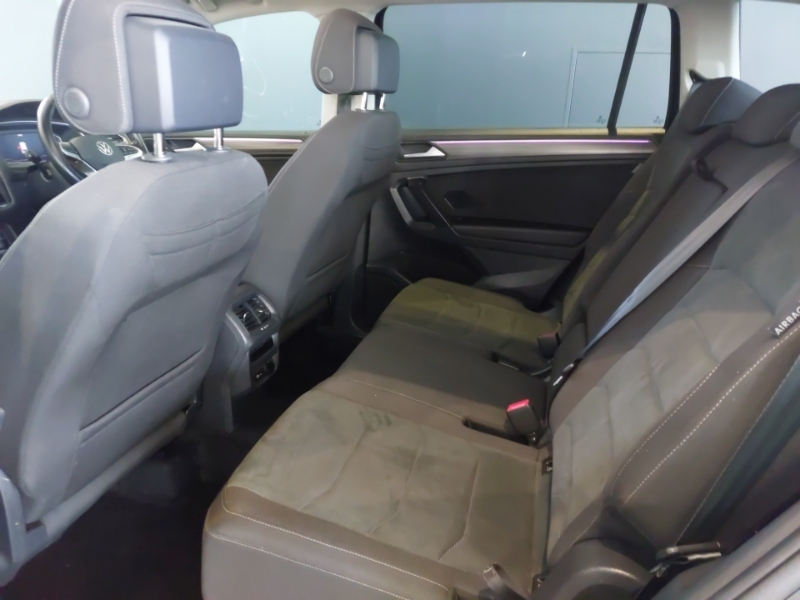 Volkswagen Tiguan Allspace 1.5 Tsi Elegance Dsg Black #6