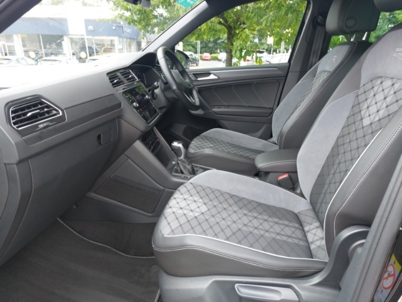Volkswagen Tiguan 1.5 Tsi 150 R-line Edition Dsg Black #5