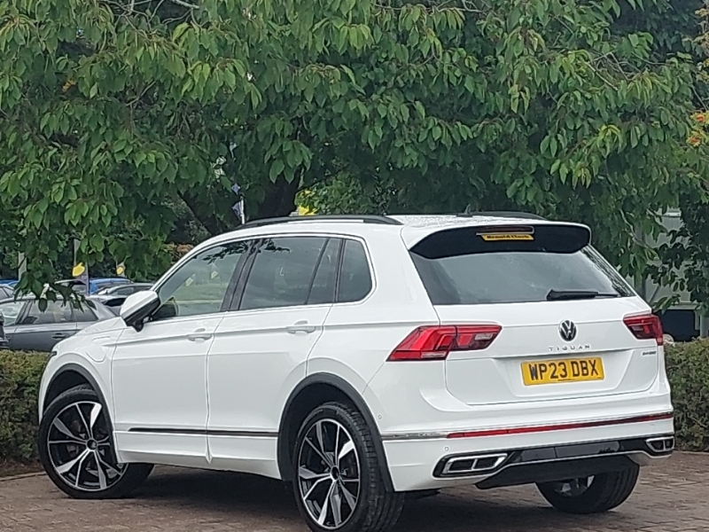 Volkswagen Tiguan 1.4 Tsi Ehybrid R-line Dsg White #2