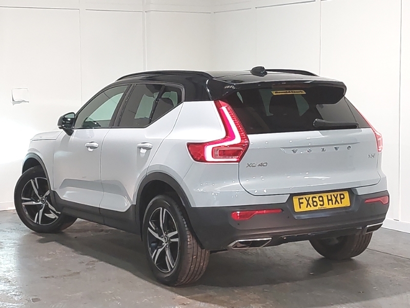 Volvo XC40 1.5 T3 163 R Design Silver #2
