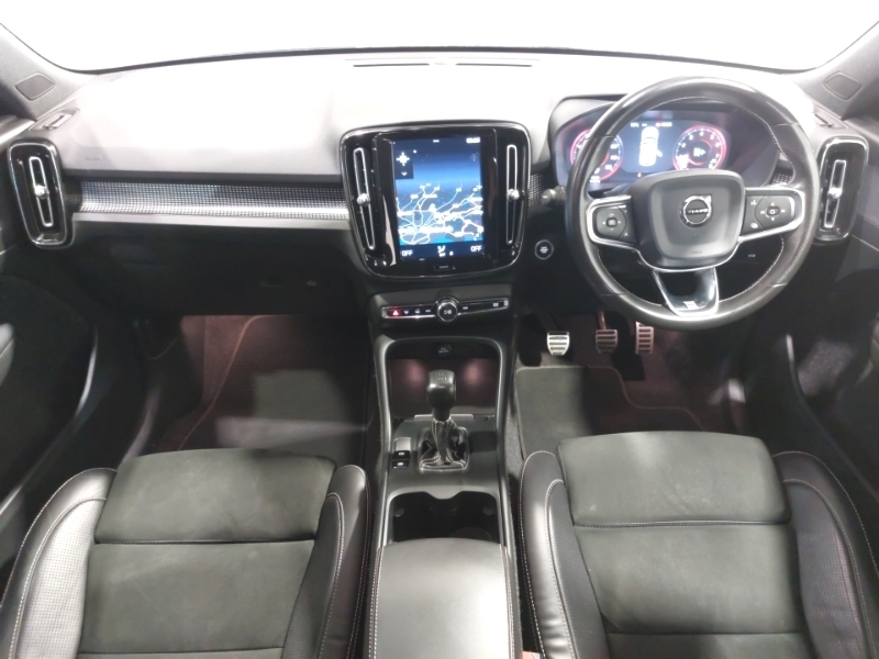 Volvo XC40 1.5 T3 163 R Design Silver #3