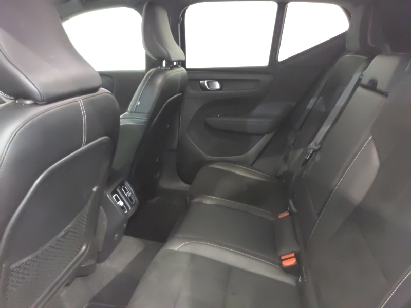 Volvo XC40 1.5 T3 163 R Design Silver #6