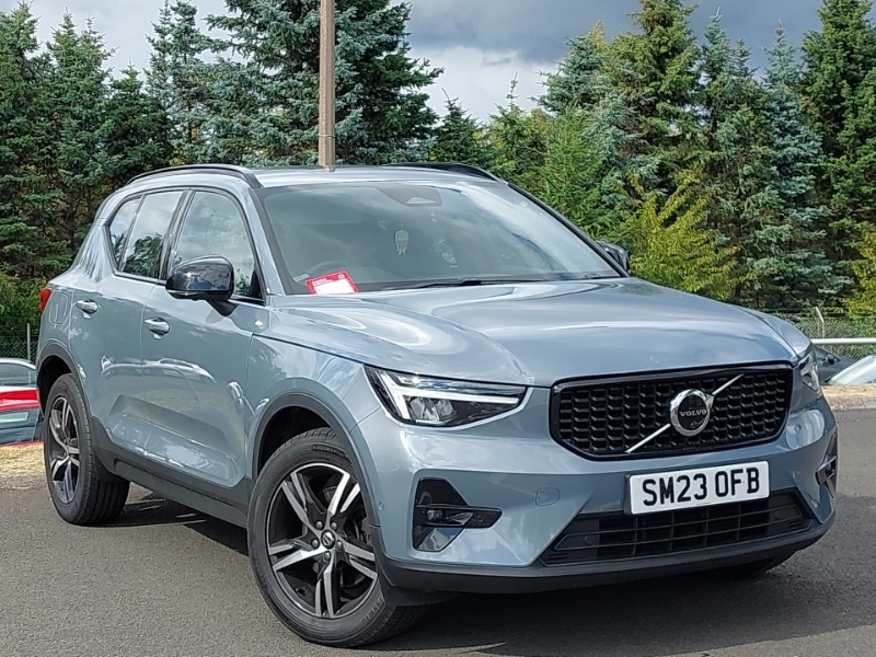 Volvo XC40 2.0 B3p Plus Dark Grey
