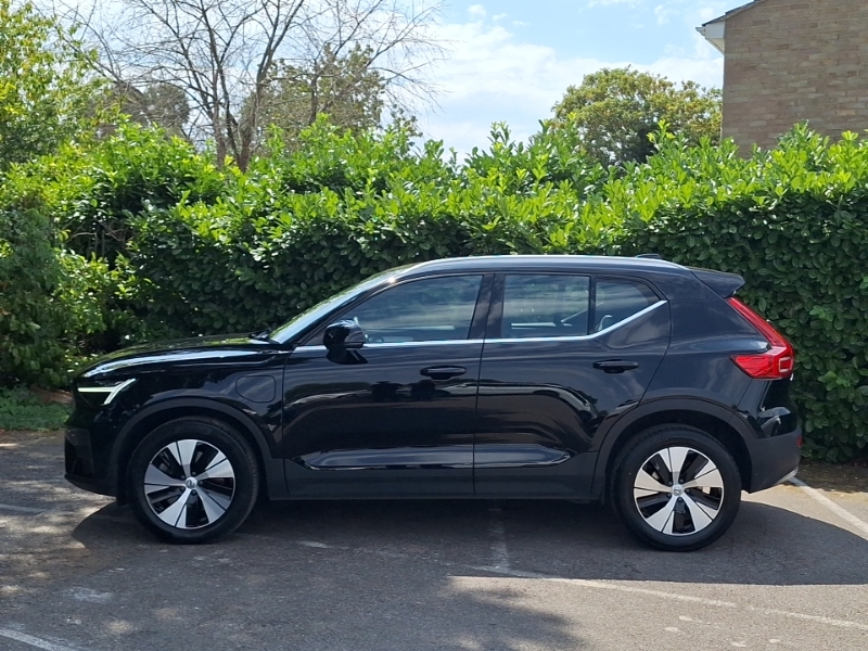 Volvo XC40 1.5 T4 Recharge Phev Core Bright Black #4