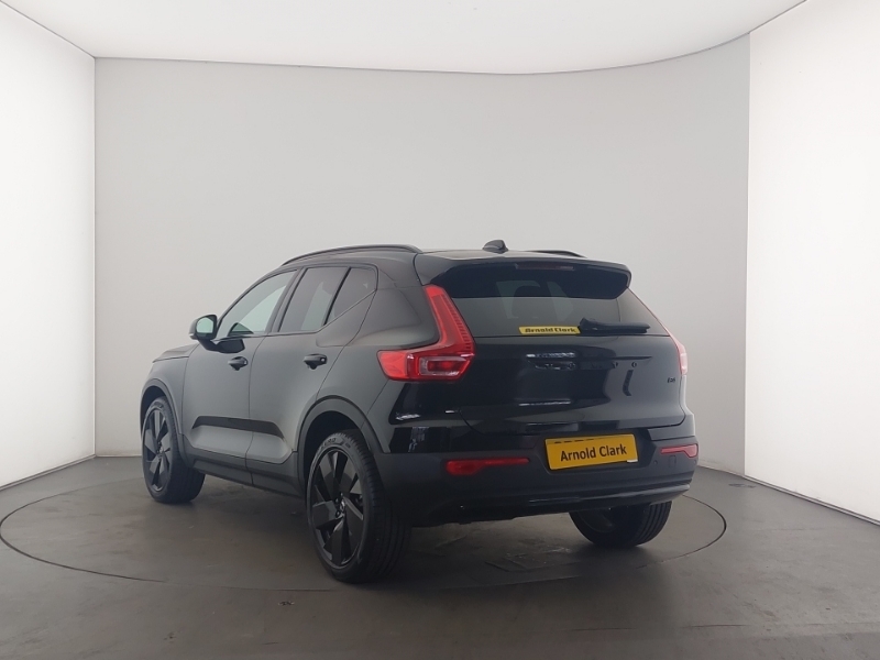 Volvo XC40 2.0 B4p Plus Black Edition Black #2