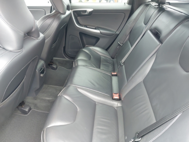 Volvo XC60 D4 190 R Design Lux Nav Awd Geartronic Black #6
