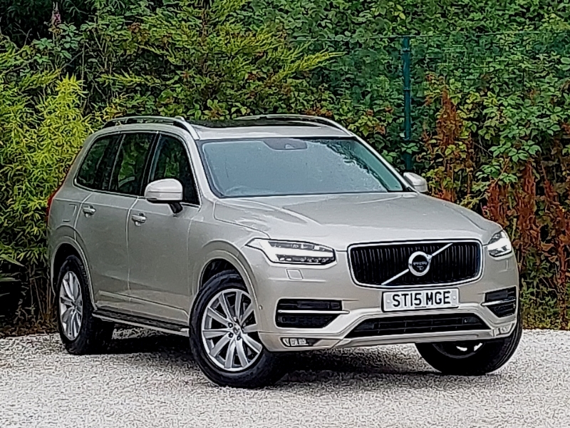 Volvo XC90 2.0 D5 Momentum Awd Geartronic Gold