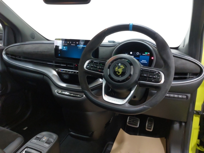 Abarth 500 114Kw Scorpionissima 42.2Kwh Green #3
