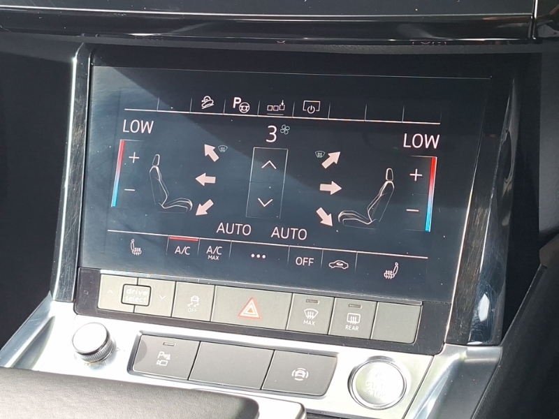 Audi E-tron 230Kw 50 Quattro 71Kwh Sport Blue #17