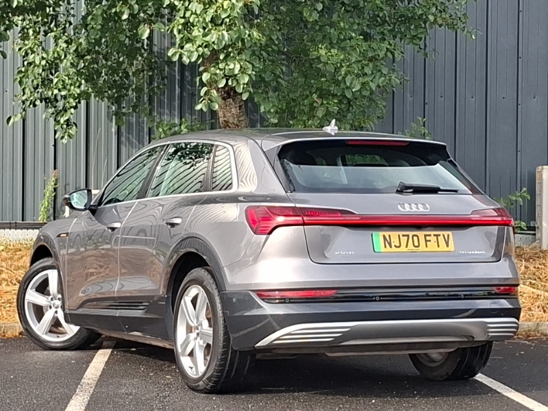 Audi E-tron 230Kw 50 Quattro 71Kwh Technik Grey #2