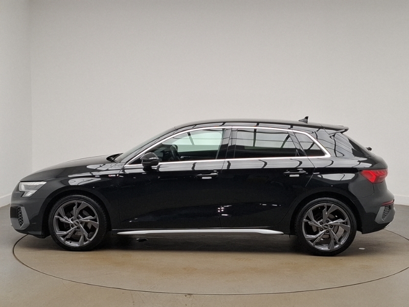Audi A3 30 Tfsi S Line S Tronic LO23UXK Black #4