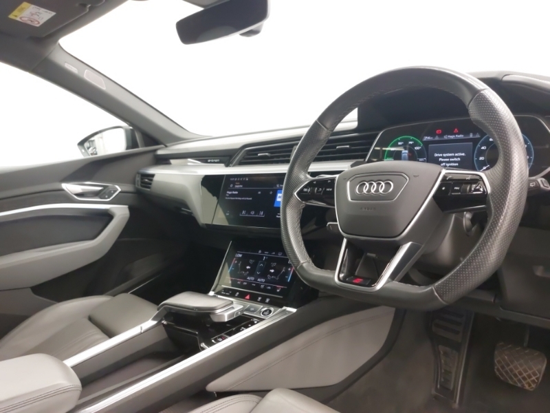 Audi E-tron Audi E-tron Estate 300Kw 55 Quattro 95Kwh Black Ed Beige #17