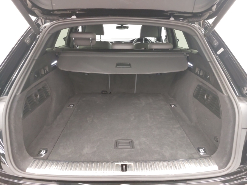 Audi E-tron Audi E-tron Estate 300Kw 55 Quattro 95Kwh Black Ed Beige #18