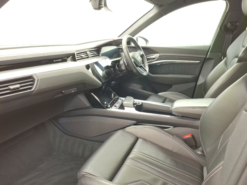 Audi Q8 e tron 300Kw 55 Quattro 114Kwh S Line White #5