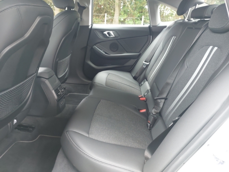 BMW 2 Series 218I 136 Sport Live Cockpit Professional SM72EYW White #6