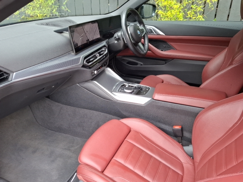 BMW 4 Series M440i Xdrive Mht Step Black #4