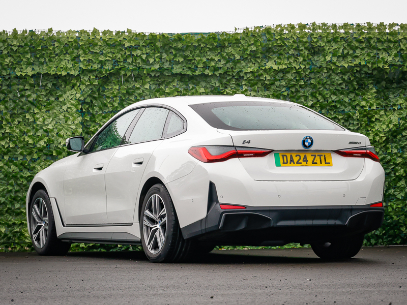 BMW i4 210Kw Edrive35 Sport 70Kwh White #2