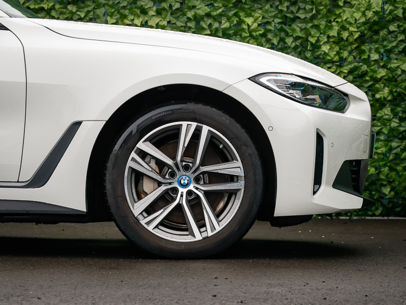BMW i4 210Kw Edrive35 Sport 70Kwh Green #14