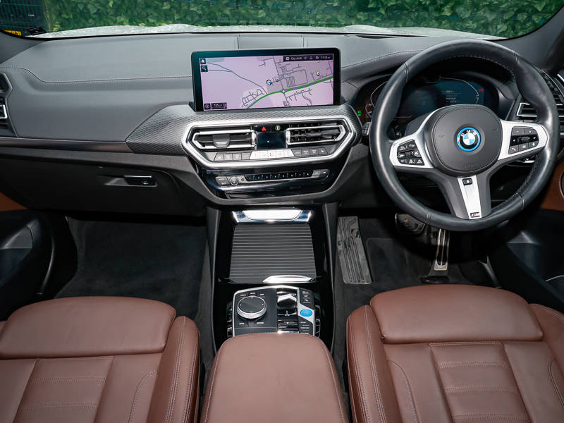 BMW iX3 210Kw M Sport Pro 80Kwh White #4