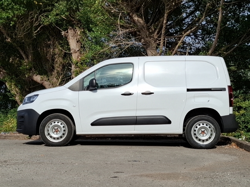 Citroen Berlingo 1.5 Bluehdi 1000Kg Enterprise Ed 100Ps 6 Speed Ss White #4