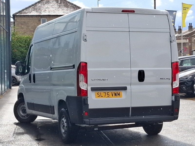 Citroen Relay 2.2 Bluehdi 140 H2 Van Enterprise White #2