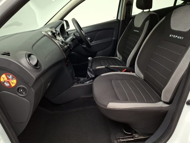 Dacia Sandero Stepway 0.9 Tce Essential SL20FXG White #5
