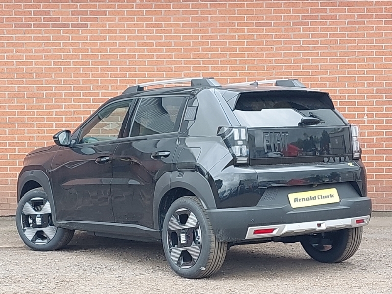 Fiat Panda 83Kw La Prima 44Kwh Black #2