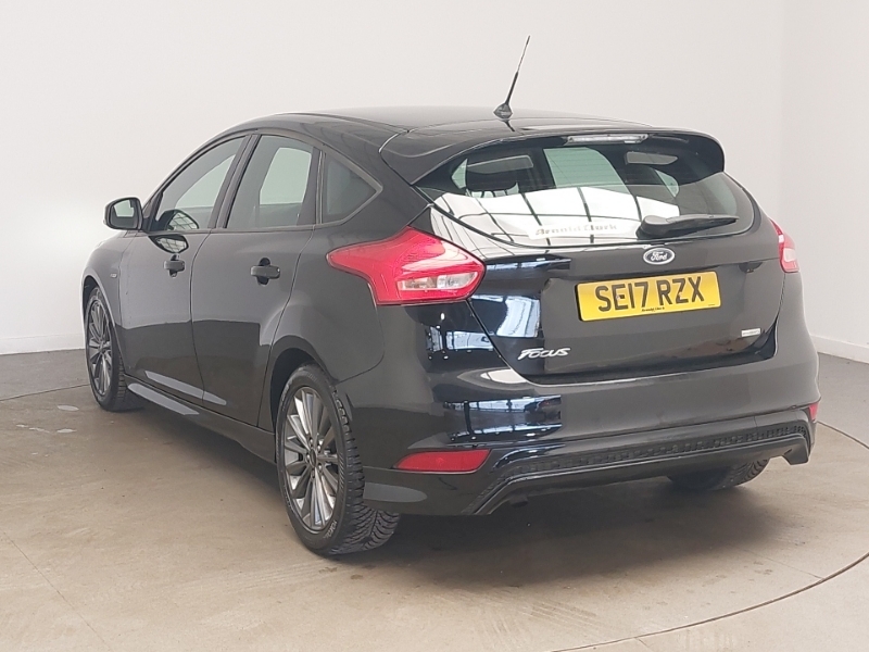 Ford Focus 1.0 Ecoboost 125 St-line SE17RZX Black #2