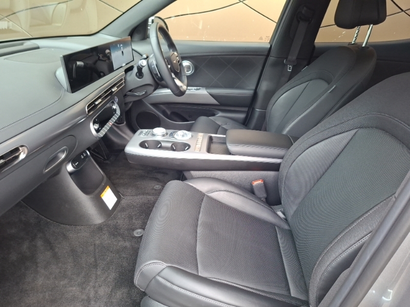 Genesis GV60 168Kw Pure 84Kwh Innovation Silver #5