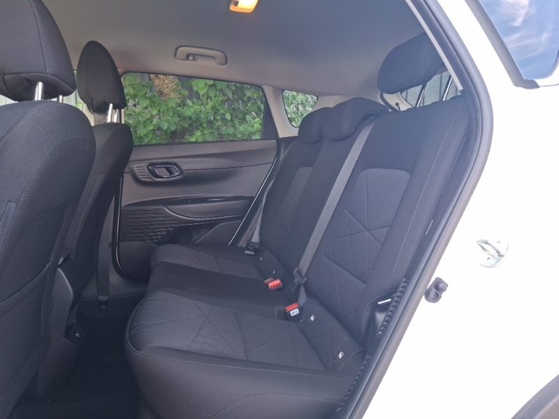 Hyundai Bayon 1.0 Tgdi 48V Mhev Premium White #6