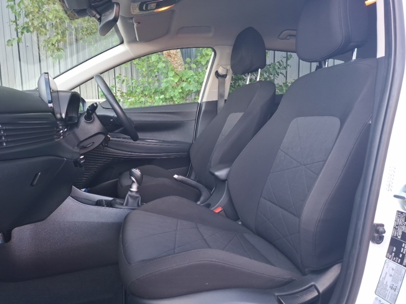 Hyundai Bayon 1.0 Tgdi 48V Mhev Premium White #5
